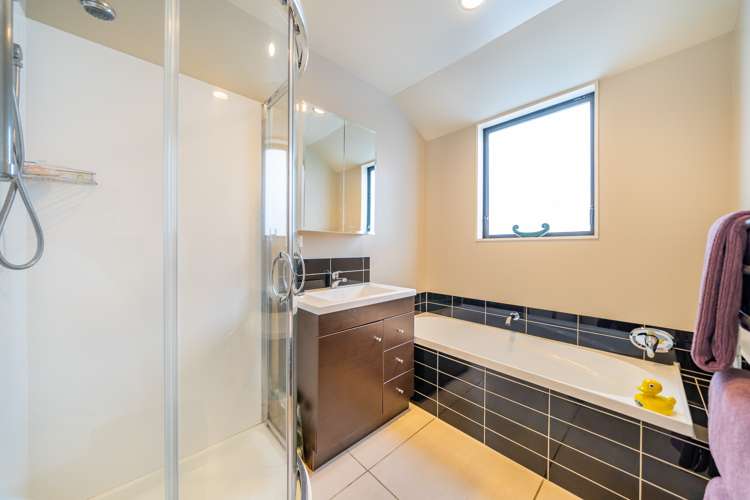 13 Mcewen Crescent Riverstone Terraces_17