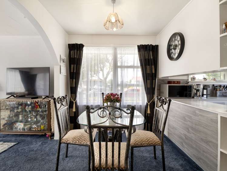 12 Carters Road Aranui_11