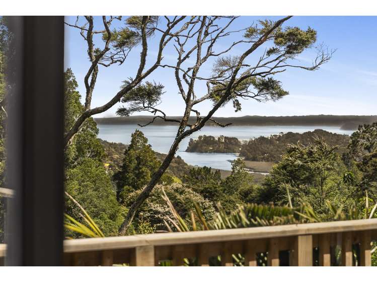 17 Scenic Drive Titirangi_7
