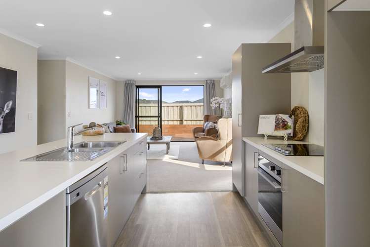 11 Tippet Crescent Wigram_6