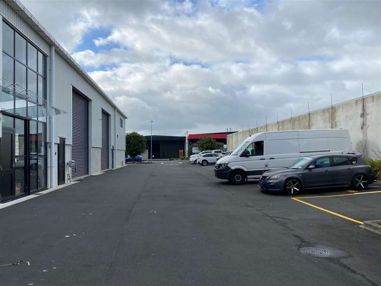 Unit 4 at 13 Kahu Crescent Te Rapa Park_5
