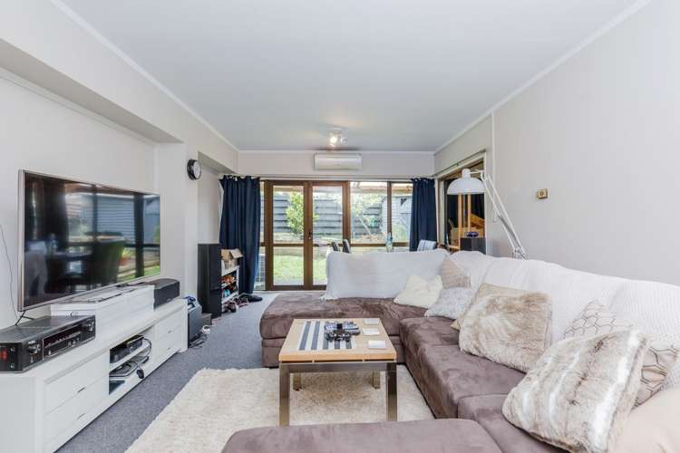 2/56 Ferndale Road Mount Wellington_0
