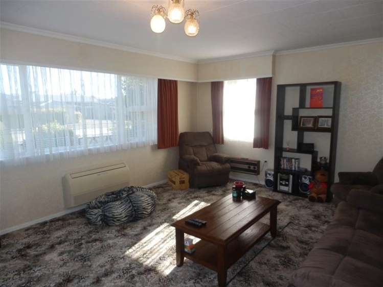 143 Great North Road Winton_3