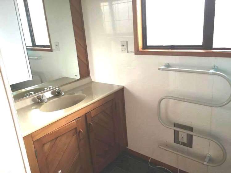 8 Muscat Place Henderson_15