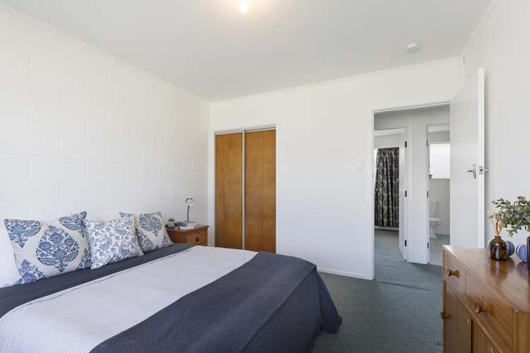 2/14 Jillet Street Titahi Bay_9