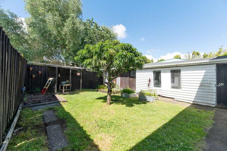 2/219 Don Buck Road Massey_15