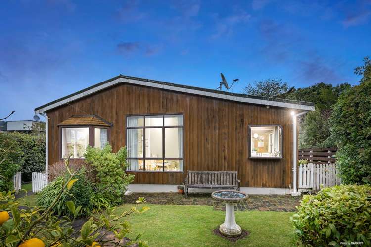 15 Rock Isle Road Torbay_0