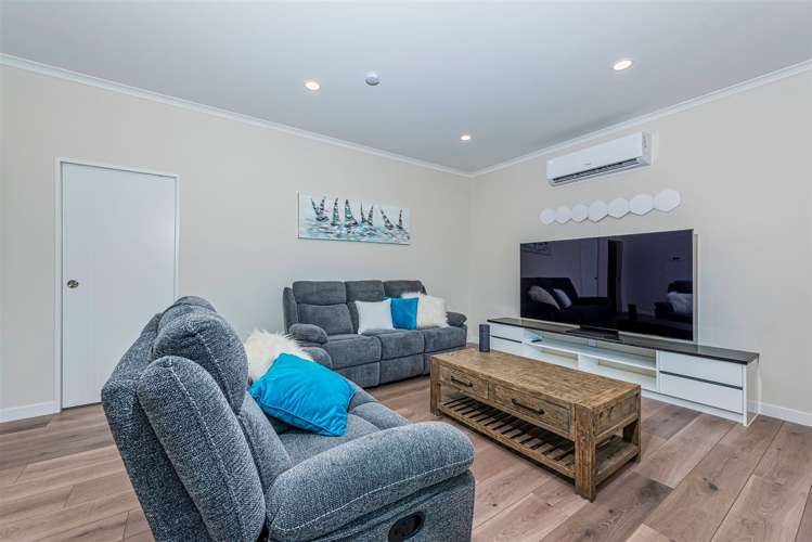 2 Silvereye Road Hobsonville_6