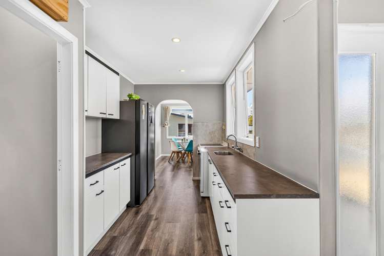 7 Charles Crescent_1