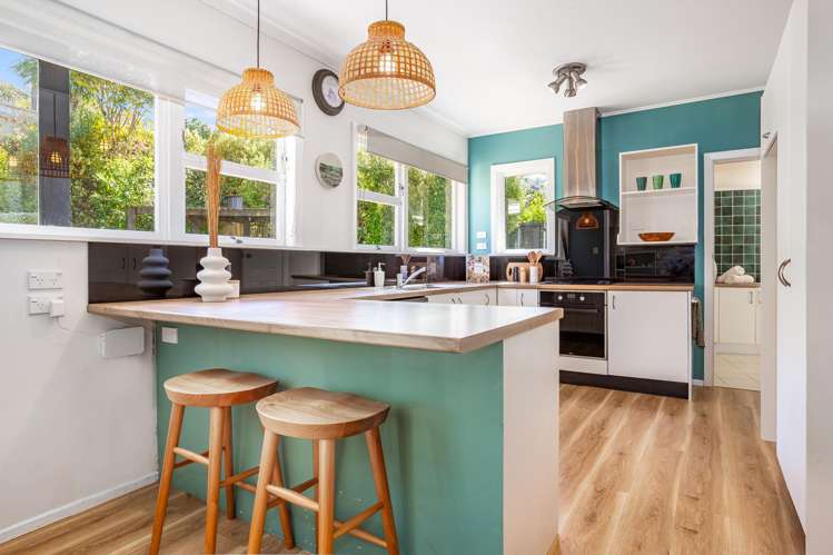 8 Jalna Avenue Khandallah_13