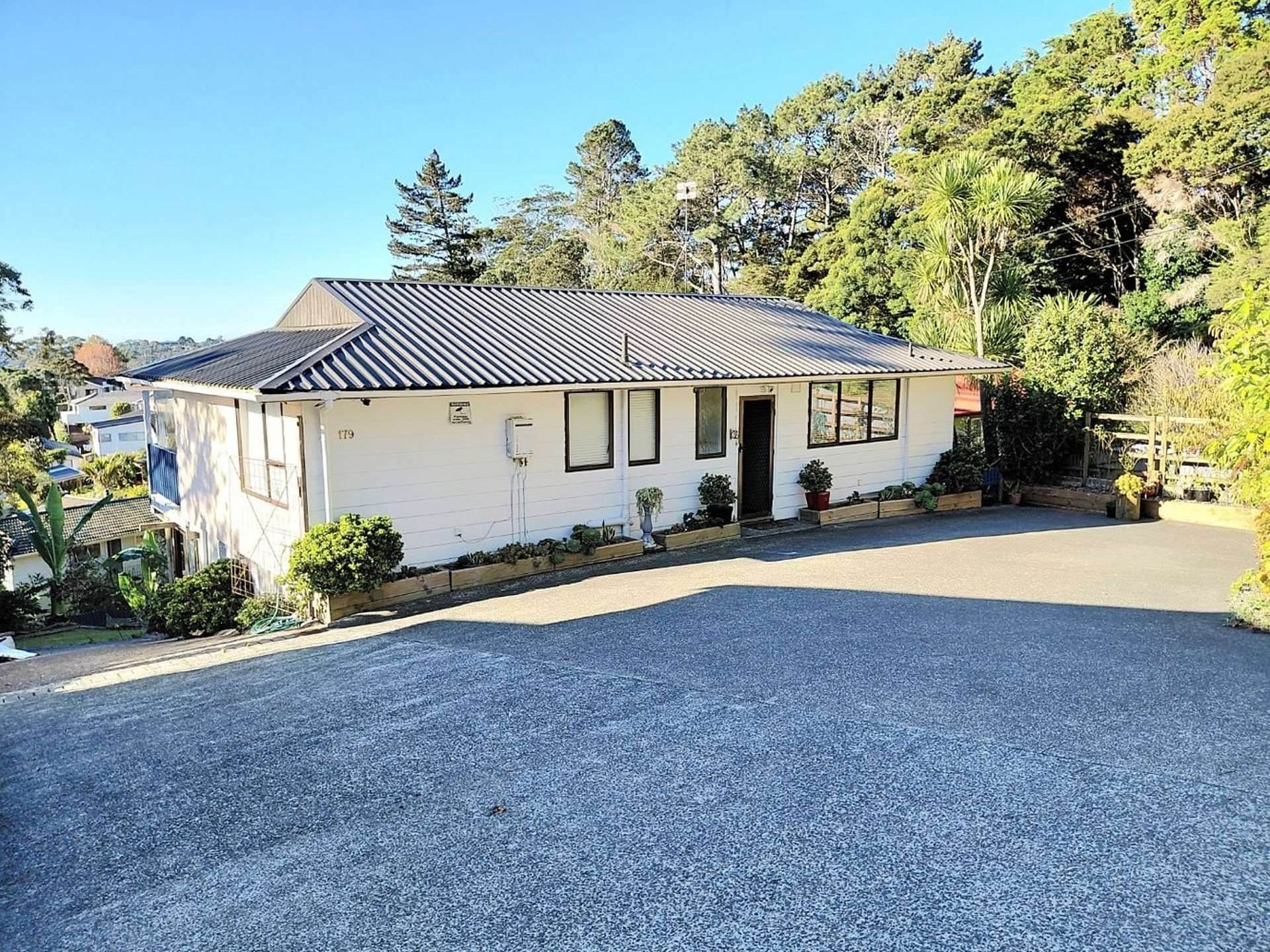 179 Glengarry Road Glen Eden_0