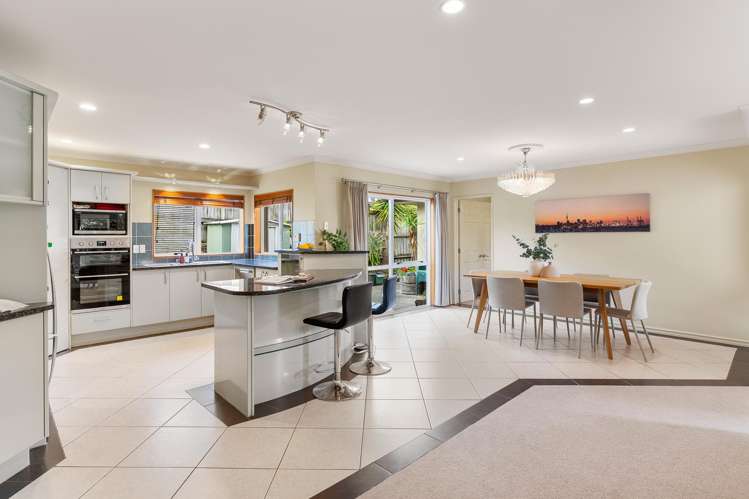 5 Dunvegan Rise East Tamaki Heights_11