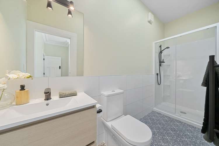 6 Bolton Street Petone_12