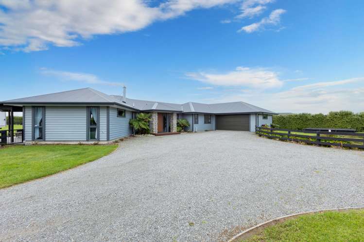 28 Landsborough Drive Darfield_25