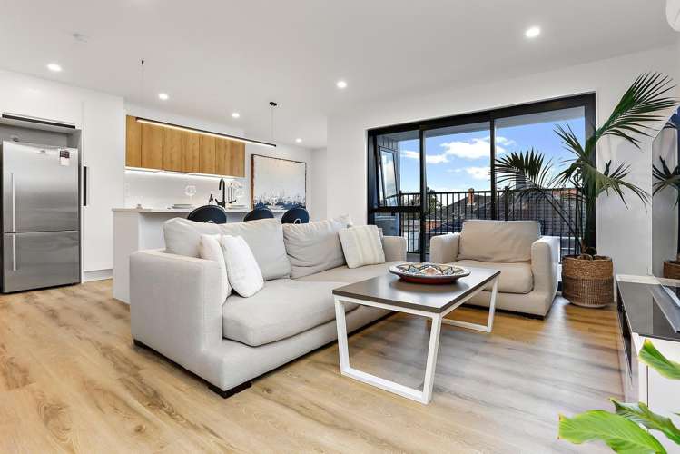 90d Kings Road Panmure_1