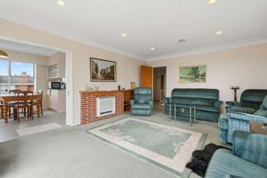 62 Chivalry Road_4