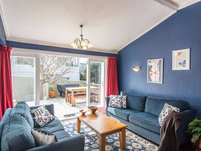 24 Wha Street Lyall Bay_4