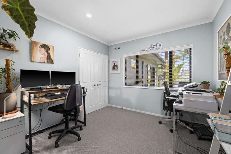 18 Delta Mews Place Clive_19
