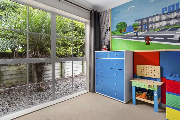 120 Waterside Drive Pyes Pa_21