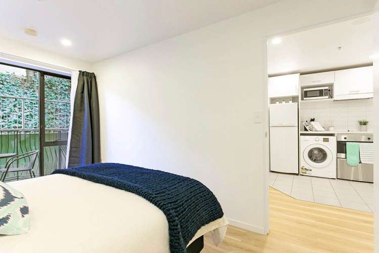 3B/23 Emily Place City Centre_5