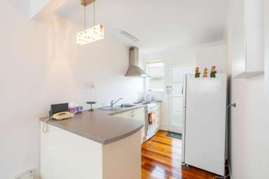 2/11 Preston Avenue_3