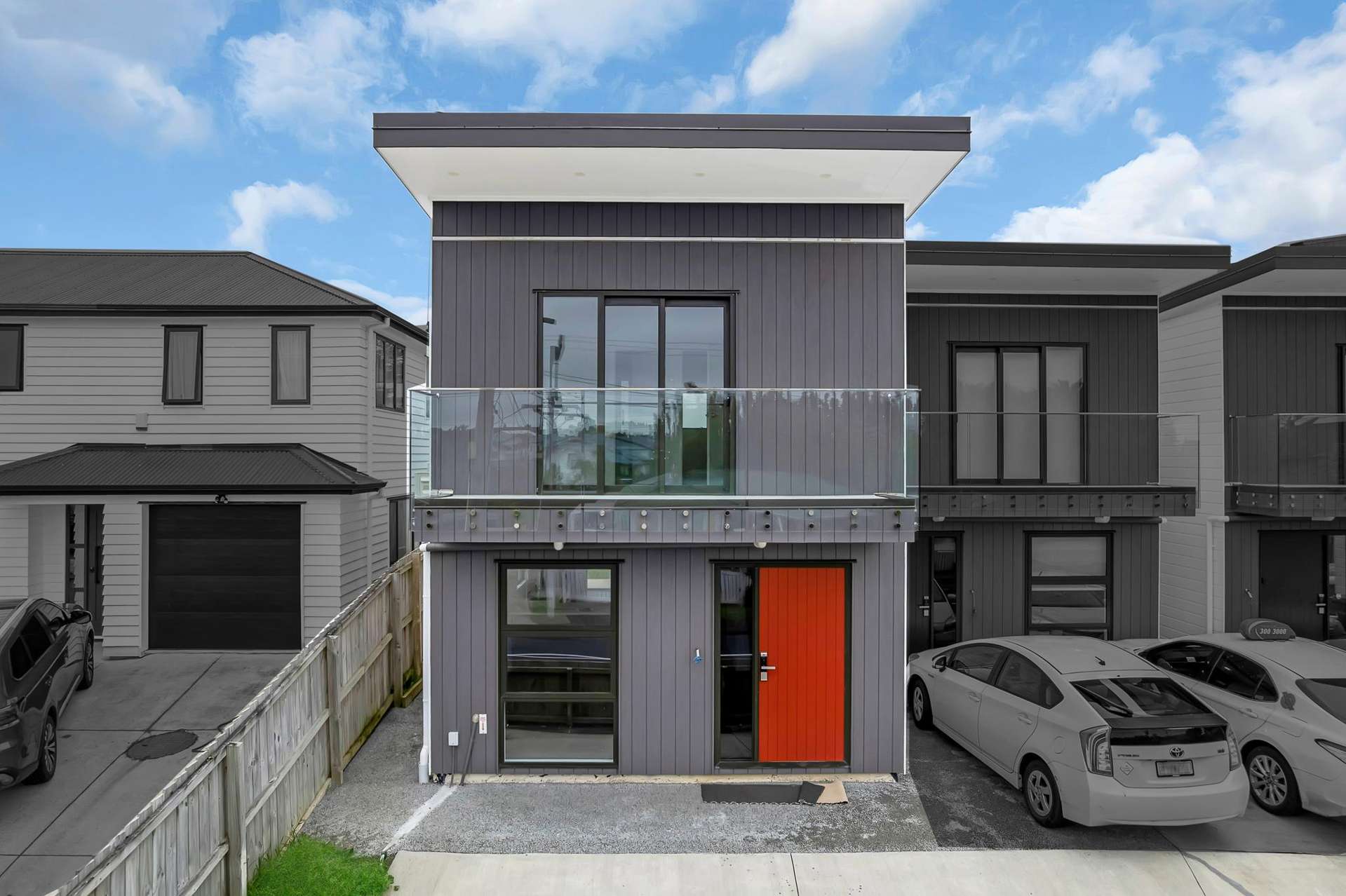 4/13 Sarona Avenue Glen Eden_0