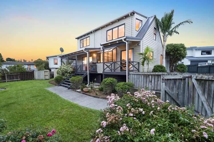 16 Albatross Road Red Beach_1