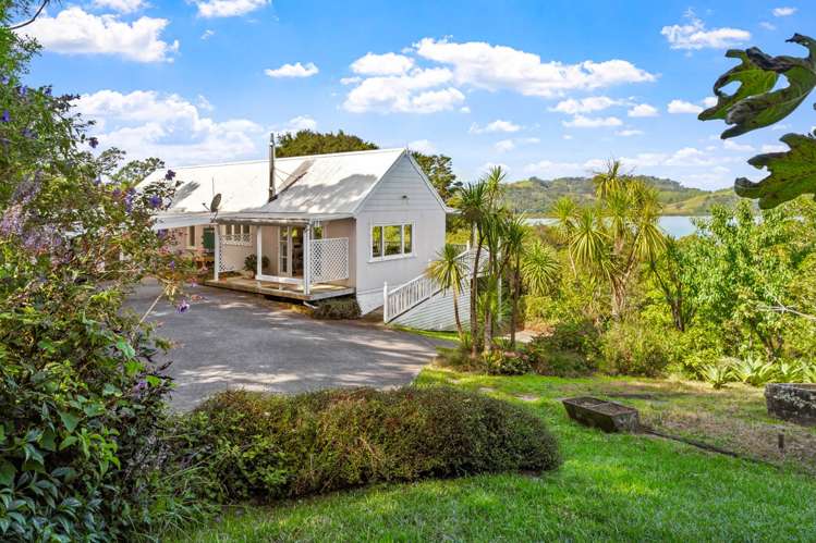 6 Young Street Mahurangi East_28