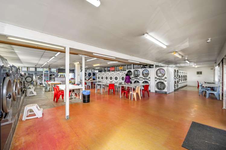 3 Trading Place Henderson_4