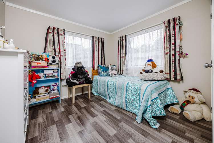 22 Wayne Drive Mangere_21