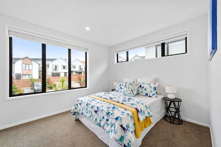 8 Orca Drive Stanmore Bay_17