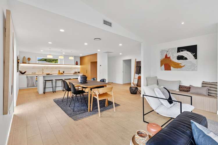 2 Charters Lane Stoke_7