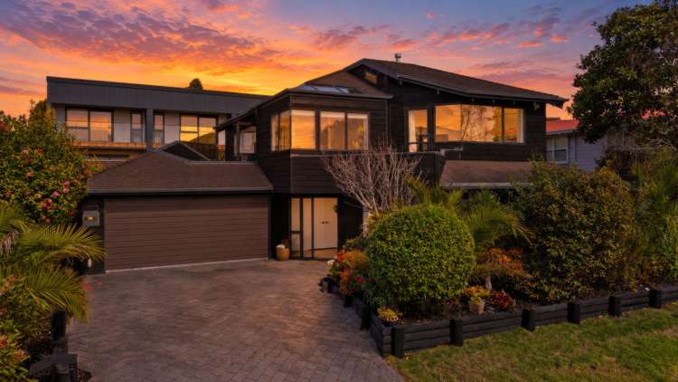 3 Martin Crescent Northcote_16