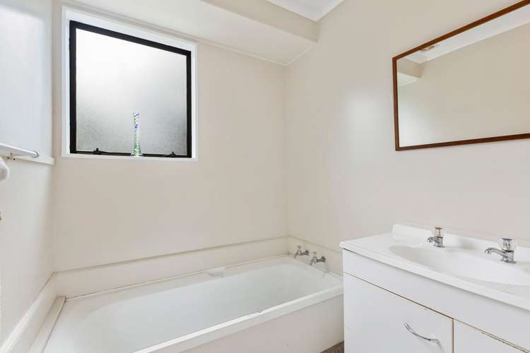 2/26 Karepo Crescent Ranui_8