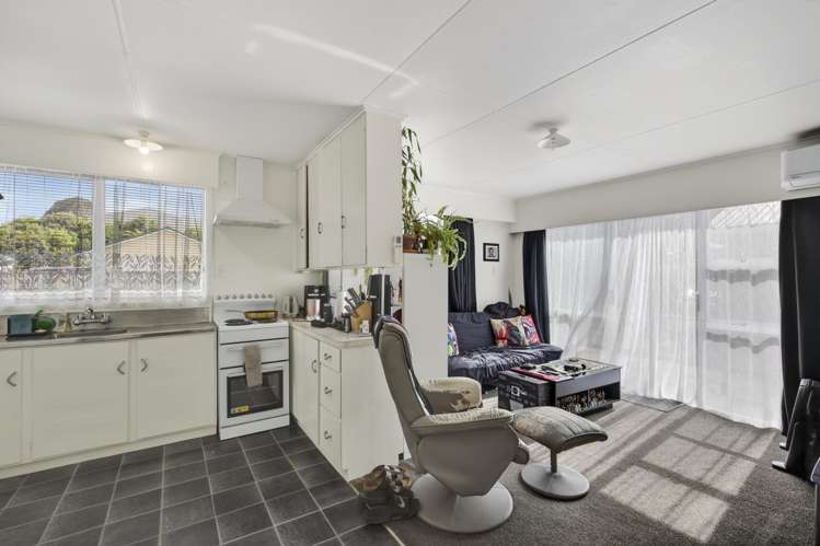 8 Simons Street Moturoa_8