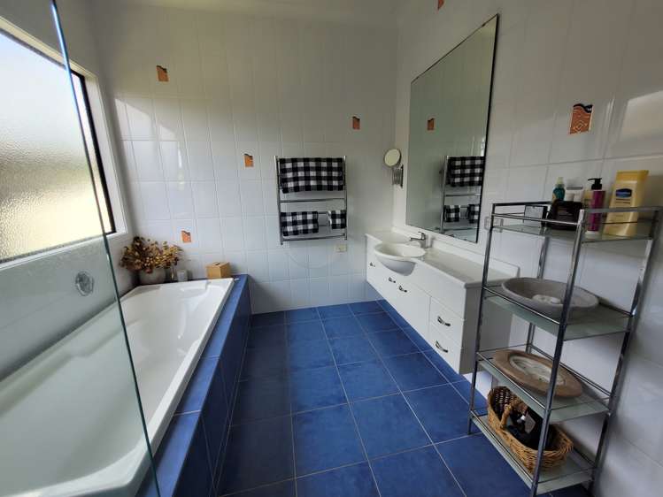 516 Linton Crescent Whangamata_16