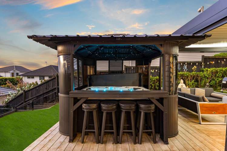 6 Arbors Track Silverdale_16