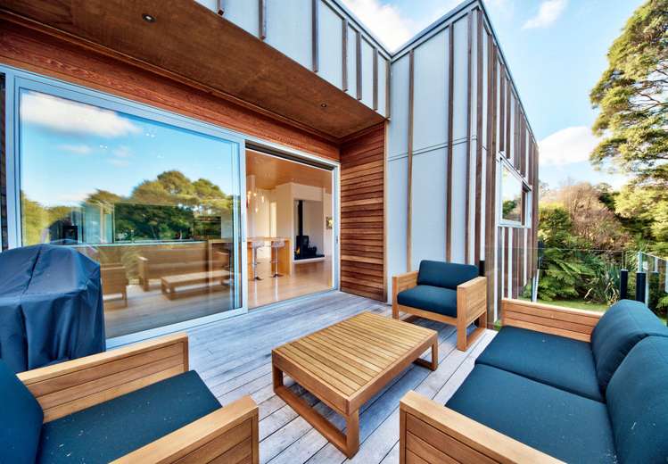 27 Cochran Road Oratia_11