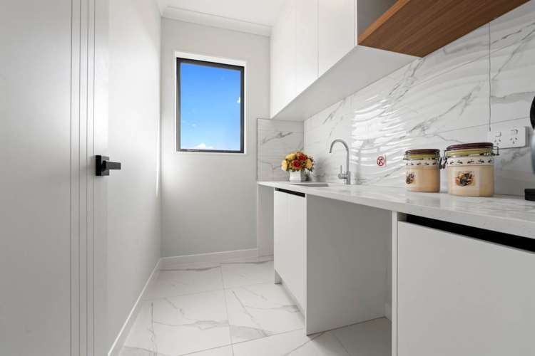 23 Ridgehill Rise Flat Bush_40