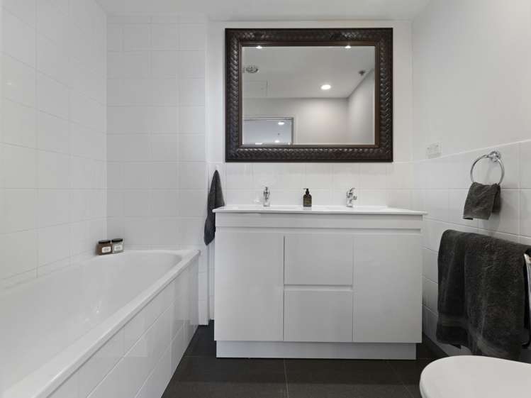 406/1 Hobson Street Auckland Central_14