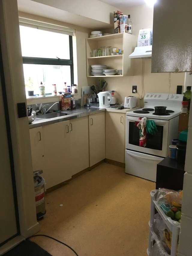 2/22 Sussex Street Mount Cook_1