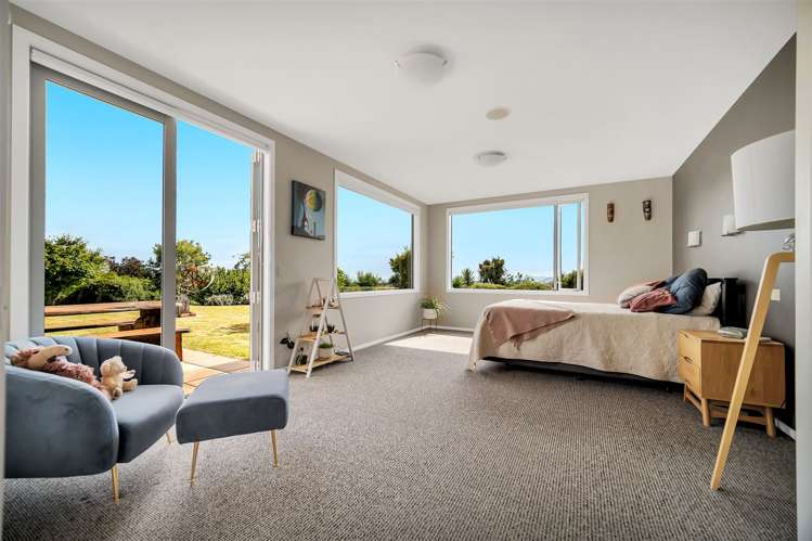 354 Bridge Valley Road Wakefield_7