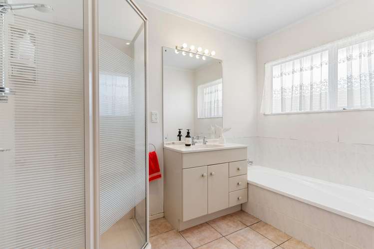 5 Stewart Gibson Place Manurewa_20