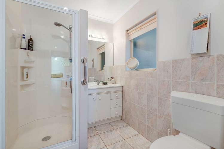 9 Dan Tori Place Orewa_12