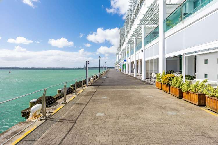 Unit 8/145 Quay Street City Centre_19