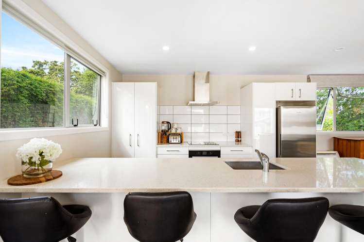 904a Harding Road Camberley_1