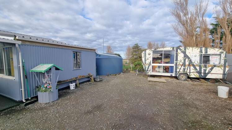 9 Bath Road Riverton_13