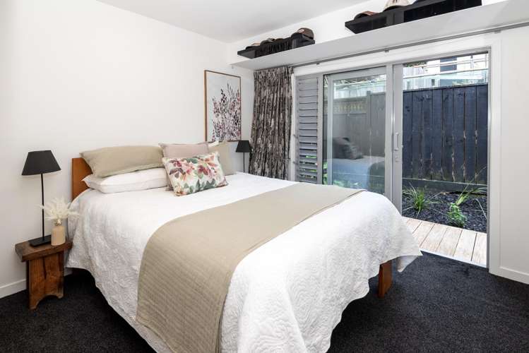 42a Glenfern Road Mellons Bay_11