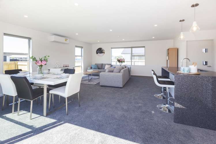 5 Kingsbridge West Burwood_6