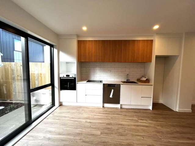 5 Irwin Lane Windsor Park_3